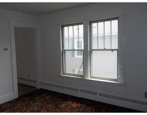 9 Morrison St, Uxbridge, MA 01569 photo 8