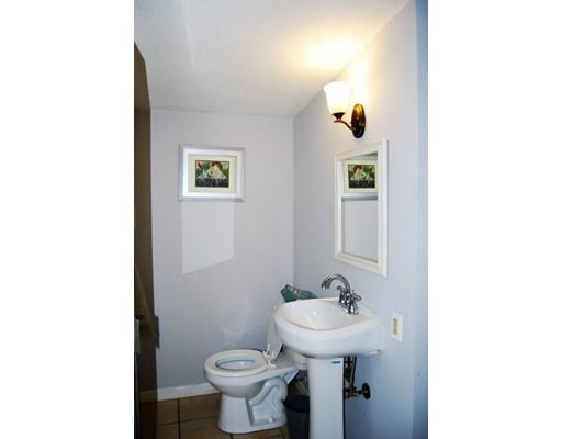 81 Braddock St, Springfield, MA 01109 photo 10
