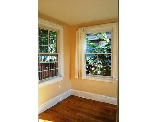 81 Braddock St, Springfield, MA 01109 photo 6