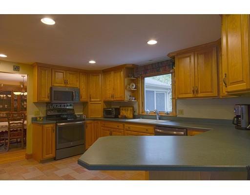 12 Whitney Ln, Upton, MA 01568 photo 4