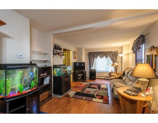 69 Epping St, Lowell, MA 01852 photo 3