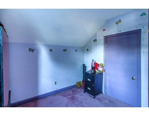 69 Epping St, Lowell, MA 01852 photo 15
