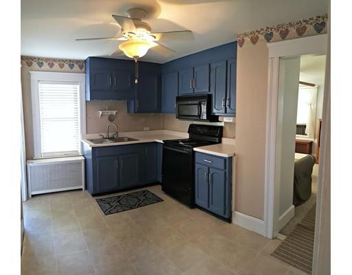4 Benson St, Worcester, MA 01604 photo 6