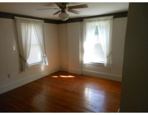23 Oliver St, Easthampton, MA 01027 photo 10
