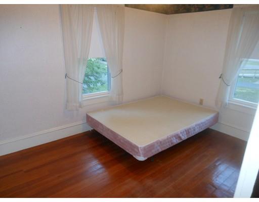 23 Oliver St, Easthampton, MA 01027 photo 11