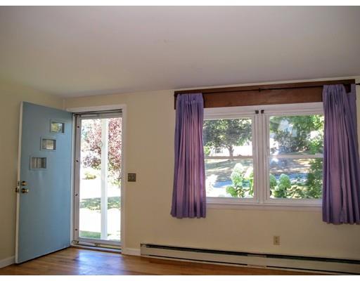 263 Brookside Cir, Northampton, MA 01062 photo 9