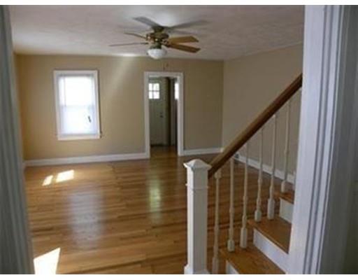 29 Wrentham Rd, Springfield, MA 01119 photo 8