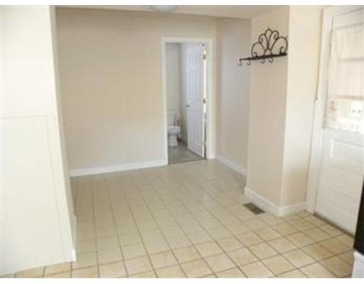 29 Wrentham Rd, Springfield, MA 01119 photo 9