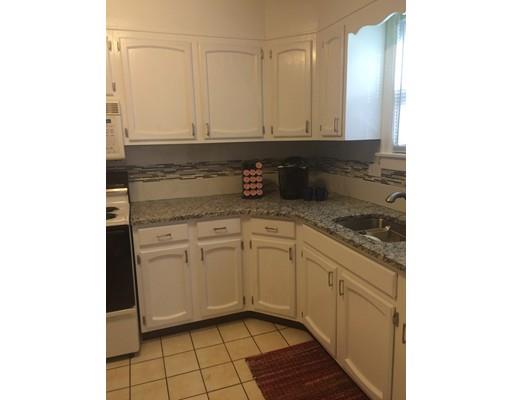 29 Wrentham Rd, Springfield, MA 01119 photo 2