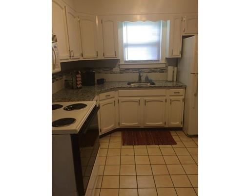29 Wrentham Rd, Springfield, MA 01119 photo 5