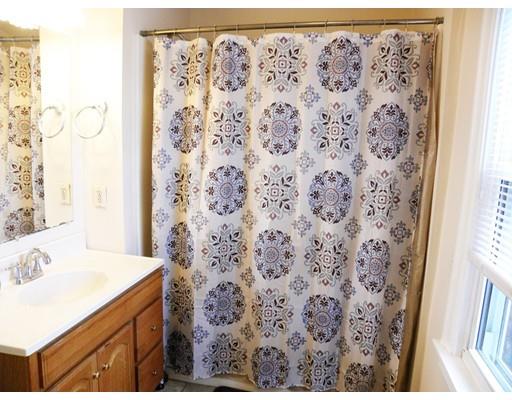 29 Wrentham Rd, Springfield, MA 01119 photo 6