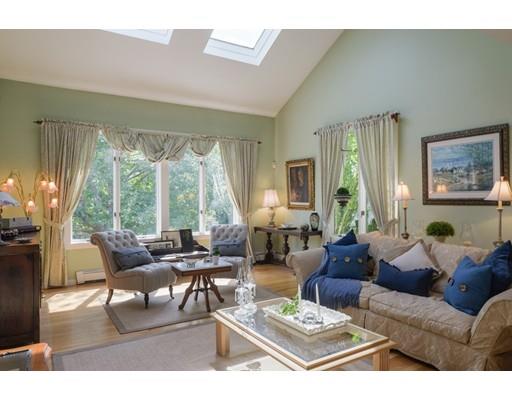 48 Gerald Rd, Marblehead, MA 01945 photo 3