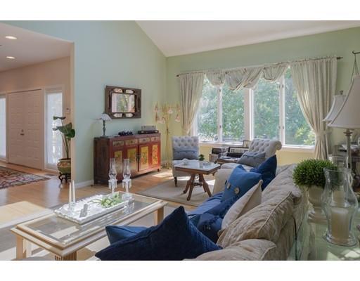 48 Gerald Rd, Marblehead, MA 01945 photo 4