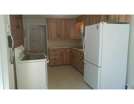 55 Denwall Dr, Springfield, MA 01119 photo 4