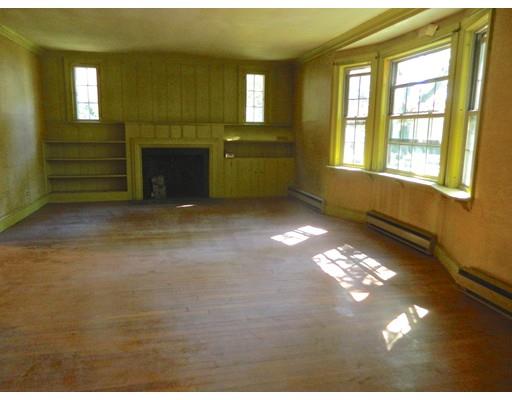 43 Birch St, Marblehead, MA 01945 photo 3