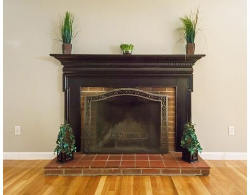 4 Greenleaf Dr, Danvers, MA 01923 photo 3