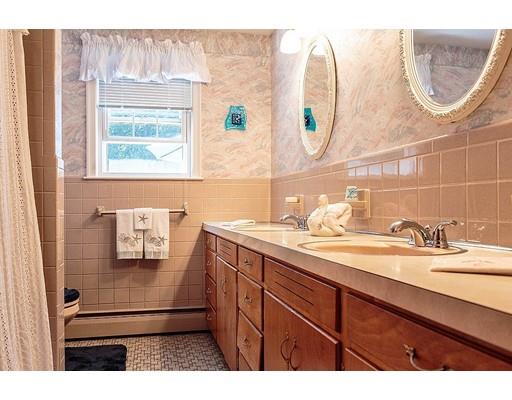 22 Appleton Rd, Wakefield, MA 01880 photo 13