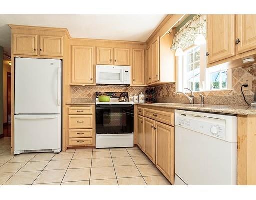 22 Appleton Rd, Wakefield, MA 01880 photo 11