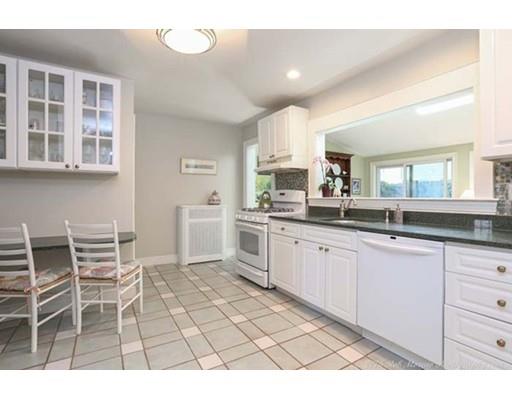 5 Longfellow Rd, Reading, MA 01867 photo 3