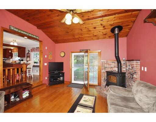 10 Windmill Dr, Maynard, MA 01754 photo 3