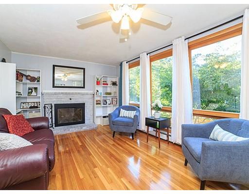 32 Bartley St, Wakefield, MA 01880 photo 2