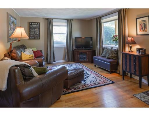 26 Macarthur Rd, Beverly, MA 01915 photo 4