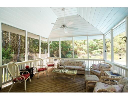 8 Pierce Ln, Upton, MA 01568 photo 13