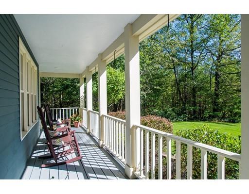 8 Pierce Ln, Upton, MA 01568 photo 2