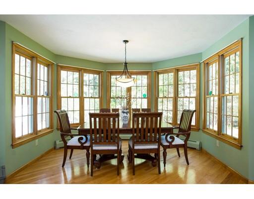 8 Pierce Ln, Upton, MA 01568 photo 5