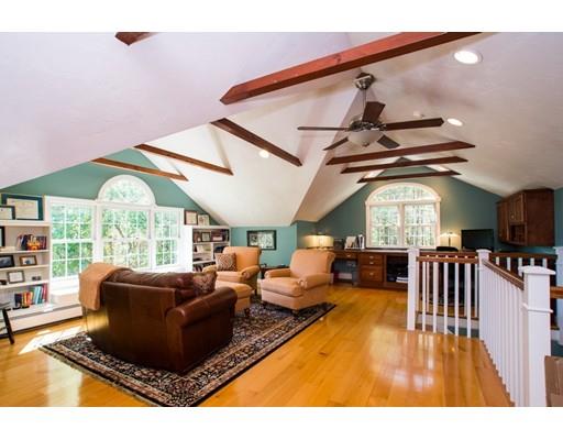 8 Pierce Ln, Upton, MA 01568 photo 11