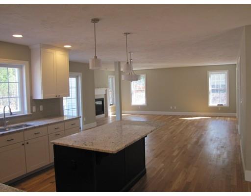 17 Thayer Rd, Mendon, MA 01756 photo 8