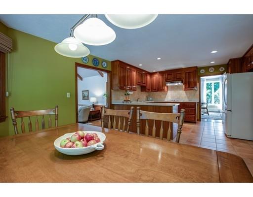 63 Monadnock Rd, Wellesley, MA 02481 photo 13