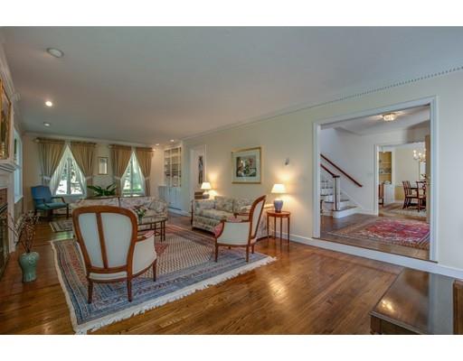 63 Monadnock Rd, Wellesley, MA 02481 photo 4
