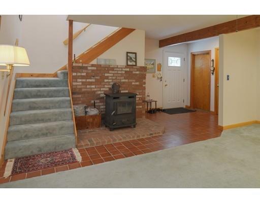 24 Calder St, Gloucester, MA 01930 photo 11