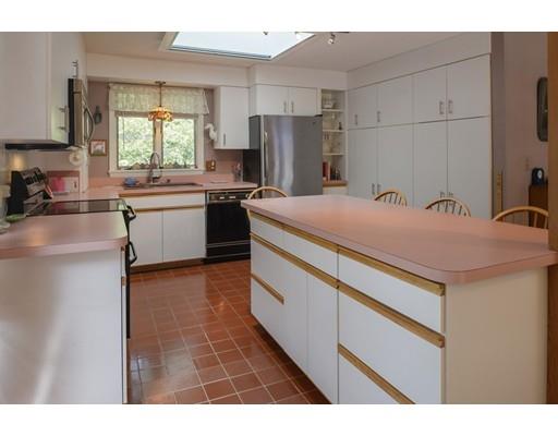 24 Calder St, Gloucester, MA 01930 photo 9