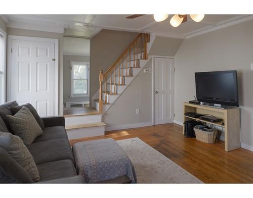 12 Cross St, Gloucester, MA 01930 photo 5