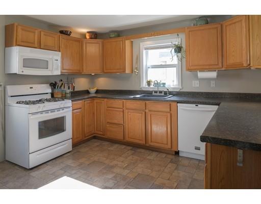 12 Cross St, Gloucester, MA 01930 photo 9
