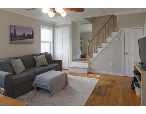 12 Cross St, Gloucester, MA 01930 photo 4