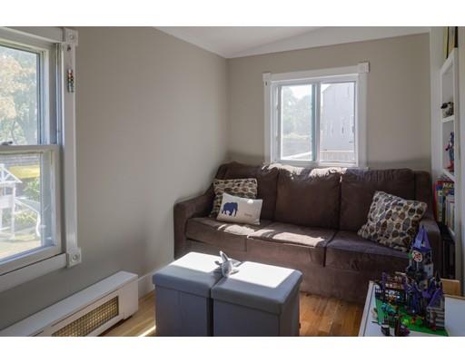 12 Cross St, Gloucester, MA 01930 photo 7