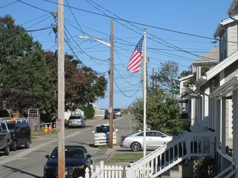 48 B St # -A, Hull, MA 02045 photo 2