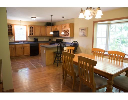 122 Saunders St, Gardner, MA 01440 photo 8