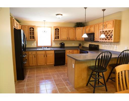 122 Saunders St, Gardner, MA 01440 photo 6