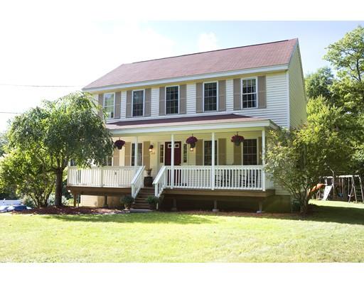 122 Saunders St, Gardner, MA 01440 photo 1