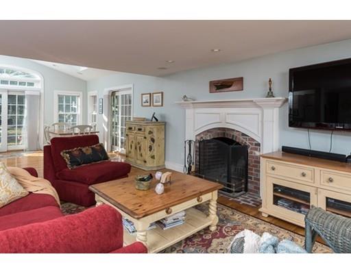 1 Shute Ave, Hingham, MA 02043 photo 9