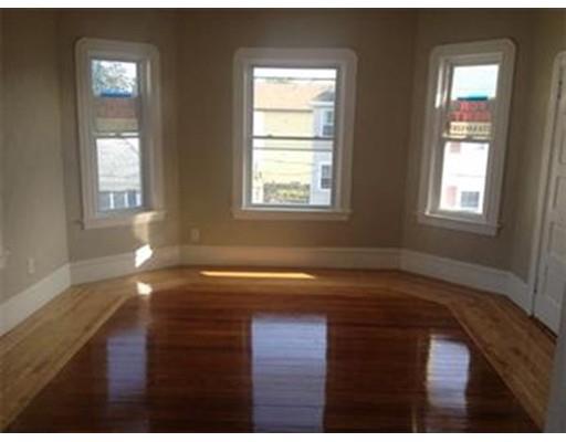 27 Earle St, Fall River, MA 02723 photo 5