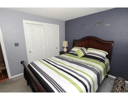 33 Wayland St, Fall River, MA 02720 photo 8