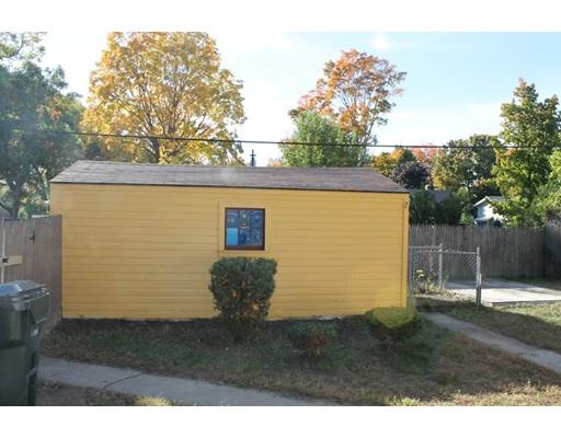 86 Howes St, Springfield, MA 01118 photo 23