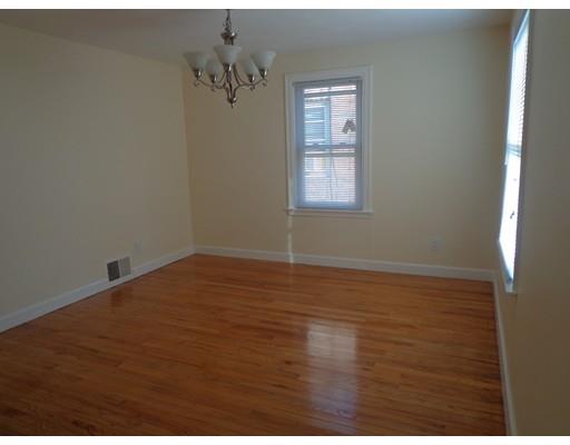 33 Strong St, Springfield, MA 01104 photo 6