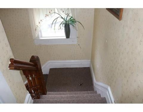 19 Gardner St, Worcester, MA 01610 photo 8