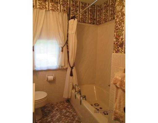 38 Greaney St, Springfield, MA 01104 photo 18